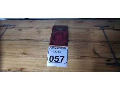 LOTE 057 - 01 LIVRO THE TEMPEST SHAKESPERE (NO ESTADO)