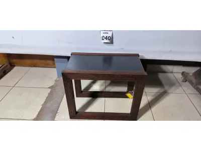 LOTE 040 - 01 BANCO DESIGN ITALIANO. (NO ESTADO)