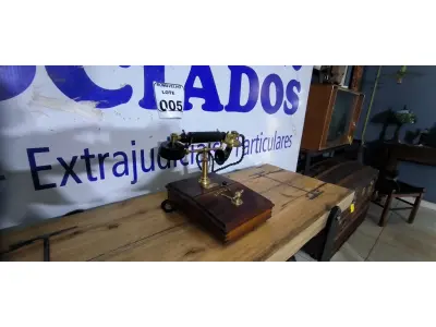LOTE 005 - 01TELEFONE DE MESA DIAL 5. (NO ESTADO)