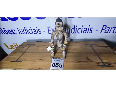 LOTE 055 - 01 BONECA RITXOKO KARAJA (NO ESTADO)