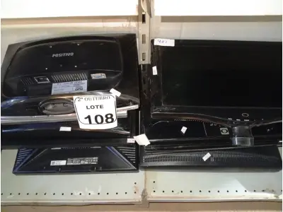 LOTE 108 - 10 MONITORES LCD MARCAS E MODELOS DIVERSOS. (NO ESTADO) ATENÇÃO! FAZER A VISITAÇÃO ANTES DE ARREMATAR, NÃO SABEMOS SE FUNCIONA. LEILÃO NÃO TEM GARANTIA E NEM DEVOLUÇÃO, SUJEITO A POSSÍVEIS AVARIAS VISÍVEIS/OCULTAS E/OU AUSÊNCIA DE COMPONENTES.