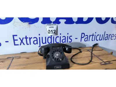 LOTE 012 - 01 TELEFONE PRETO EM BAQUELITE ANOS 50. (NO ESTADO)