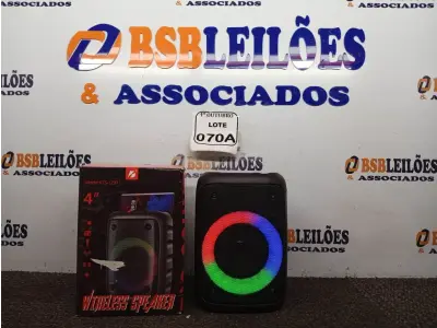 LOTE 070 - 01 CAIXA DE SOM WIRELESS SPEAKER MODELO KTS-1237. (NO ESTADO) ATENÇÃO! FAZER A VISITAÇÃO ANTES DE ARREMATAR, NÃO SABEMOS SE FUNCIONA. LEILÃO NÃO TEM GARANTIA E NEM DEVOLUÇÃO, SUJEITO A POSSÍVEIS AVARIAS VISÍVEIS/OCULTAS E/OU AUSÊNCIA DE COMPONENTES.