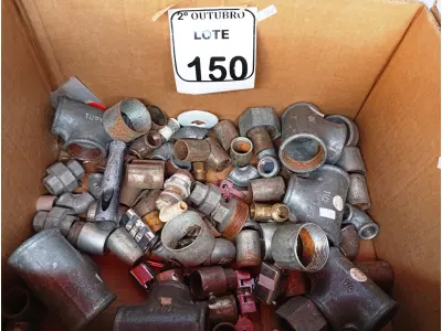LOTE 150 - 01 LOTE COM GRANDE QUANTIDADE DE MATERIAIS HIDRÁULICOS DIVERSOS E MIOLOS DE FECHADURAS. (NO ESTADO) ATENÇÃO! FAZER A VISITAÇÃO ANTES DE ARREMATAR, NÃO SABEMOS SE FUNCIONA. LEILÃO NÃO TEM GARANTIA E NEM DEVOLUÇÃO, SUJEITO A POSSÍVEIS AVARIAS VISÍVEIS/OCULTAS E/OU AUSÊNCIA DE COMPONENTES.