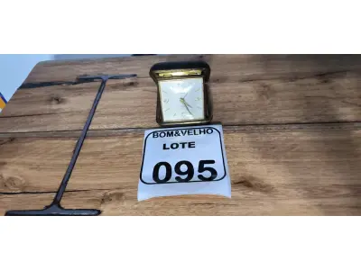 LOTE 095 - 01 RELÓGIO EUROPA. (NO ESTADO)