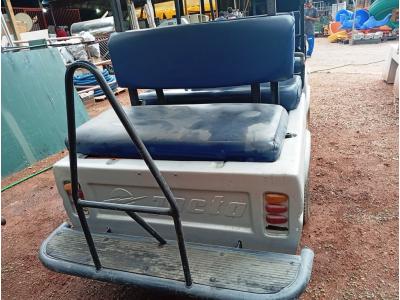 LOTE 010 - 01 CARRINHO DE GOLFE ELÉTRICO C/04 BATERIAS. (NO ESTADO)