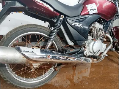 LOTE 004 - 01 MOTO HONDA/CG150 FAN ESI; COR VINHO; ANO 2011. (NO ESTADO) (TODOS DOCUMENTOS 2024 PAGOS)