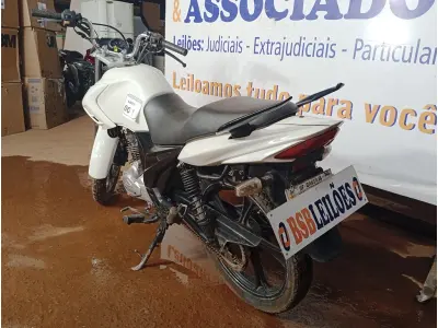 LOTE 012 - 01 MOTO DAFRA /RIVA150 CARGO; COR BRANCA; ANO 2013. (NO ESTADO)