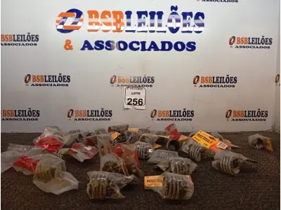 LOTE 256 - 01 LOTE COM DIVERSAS RESISTÊNCIAS. (NO ESTADO) ATENÇÃO! FAZER A VISITAÇÃO ANTES DE ARREMATAR, NÃO SABEMOS SE FUNCIONA. LEILÃO NÃO TEM GARANTIA E NEM DEVOLUÇÃO, SUJEITO A POSSÍVEIS AVARIAS VISÍVEIS/OCULTAS E/OU AUSÊNCIA DE COMPONENTES.