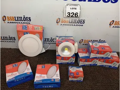 LOTE 326 - 01 LOTE COM DIVERSAS LUMINÁRIAS DE LED DECORLUX MODELOS DIVERSOS. (NO ESTADO) ATENÇÃO! FAZER A VISITAÇÃO ANTES DE ARREMATAR, NÃO SABEMOS SE FUNCIONA. LEILÃO NÃO TEM GARANTIA E NEM DEVOLUÇÃO, SUJEITO A POSSÍVEIS AVARIAS VISÍVEIS/OCULTAS E/OU AUSÊNCIA DE COMPONENTES.