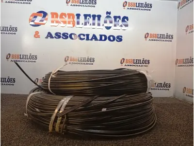 LOTE 172 - 02 ROLOS DE CABOS PARA TVS ANTIGAS. (NO ESTADO) ATENÇÃO! FAZER A VISITAÇÃO ANTES DE ARREMATAR, NÃO SABEMOS SE FUNCIONA. LEILÃO NÃO TEM GARANTIA E NEM DEVOLUÇÃO, SUJEITO A POSSÍVEIS AVARIAS VISÍVEIS/OCULTAS E/OU AUSÊNCIA DE COMPONENTES.