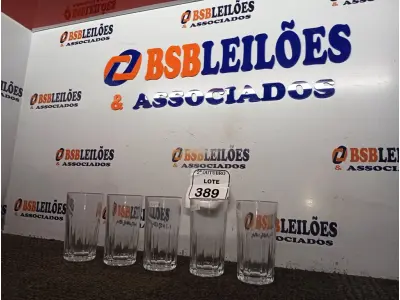 LOTE 389 - 05 COPOS DE VIDRO. (NO ESTADO) ATENÇÃO! FAZER A VISITAÇÃO ANTES DE ARREMATAR, NÃO SABEMOS SE FUNCIONA. LEILÃO NÃO TEM GARANTIA E NEM DEVOLUÇÃO, SUJEITO A POSSÍVEIS AVARIAS VISÍVEIS/OCULTAS E/OU AUSÊNCIA DE COMPONENTES.