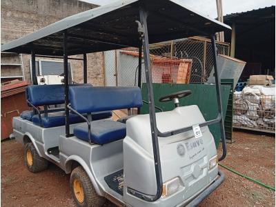 LOTE 010 - 01 CARRINHO DE GOLFE ELÉTRICO C/04 BATERIAS. (NO ESTADO)