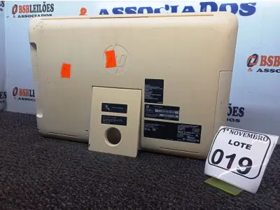 LOTE 019 - 01 ALL IN ONE HP. (NO ESTADO) ATENÇÃO! FAZER A VISITAÇÃO ANTES DE ARREMATAR, NÃO SABEMOS SE FUNCIONA. LEILÃO NÃO TEM GARANTIA E NEM DEVOLUÇÃO, SUJEITO A POSSÍVEIS AVARIAS VISÍVEIS/OCULTAS E/OU AUSÊNCIA DE COMPONENTES.