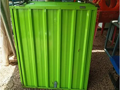 LOTE 497 - 01 LOTE COM 11 PORTAS DE FERRO NA COR VERDE DE 1.X1,16CM. (NO ESTADO) ATENÇÃO! FAZER A VISITAÇÃO ANTES DE ARREMATAR, NÃO SABEMOS SE FUNCIONA. LEILÃO NÃO TEM GARANTIA E NEM DEVOLUÇÃO, SUJEITO A POSSÍVEIS AVARIAS VISÍVEIS/OCULTAS E/OU AUSÊNCIA DE COMPONENTES.