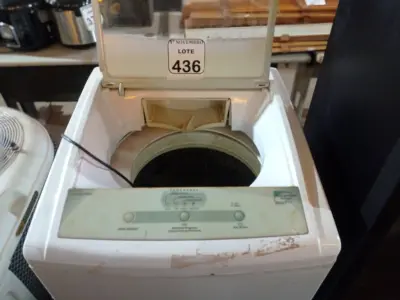 LOTE 436 - 01 MÁQUINA DE LAVAR ROUPAS BRASTEMP 06KG 220V. (NO ESTADO) ATENÇÃO! FAZER A VISITAÇÃO ANTES DE ARREMATAR, NÃO SABEMOS SE FUNCIONA. LEILÃO NÃO TEM GARANTIA E NEM DEVOLUÇÃO, SUJEITO A POSSÍVEIS AVARIAS VISÍVEIS/OCULTAS E/OU AUSÊNCIA DE COMPONENTES.