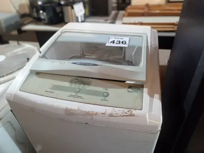 LOTE 436 - 01 MÁQUINA DE LAVAR ROUPAS BRASTEMP 06KG 220V. (NO ESTADO) ATENÇÃO! FAZER A VISITAÇÃO ANTES DE ARREMATAR, NÃO SABEMOS SE FUNCIONA. LEILÃO NÃO TEM GARANTIA E NEM DEVOLUÇÃO, SUJEITO A POSSÍVEIS AVARIAS VISÍVEIS/OCULTAS E/OU AUSÊNCIA DE COMPONENTES.