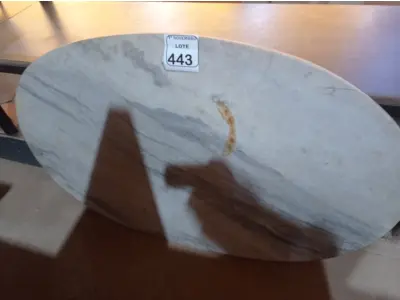 LOTE 443 - 01 PEDRA DE MÁRMORE. (NO ESTADO) ATENÇÃO! FAZER A VISITAÇÃO ANTES DE ARREMATAR, NÃO SABEMOS SE FUNCIONA. LEILÃO NÃO TEM GARANTIA E NEM DEVOLUÇÃO, SUJEITO A POSSÍVEIS AVARIAS VISÍVEIS/OCULTAS E/OU AUSÊNCIA DE COMPONENTES.