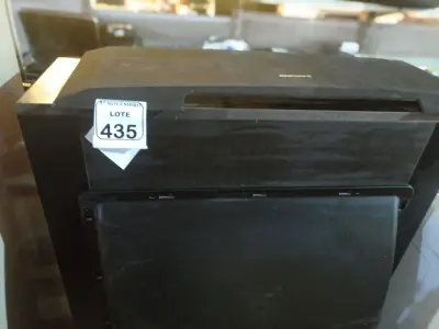 LOTE 435 - 01 TV DE TUBO ANTIGA MARCA PIONEER. (NO ESTADO) ATENÇÃO! FAZER A VISITAÇÃO ANTES DE ARREMATAR, NÃO SABEMOS SE FUNCIONA. LEILÃO NÃO TEM GARANTIA E NEM DEVOLUÇÃO, SUJEITO A POSSÍVEIS AVARIAS VISÍVEIS/OCULTAS E/OU AUSÊNCIA DE COMPONENTES.