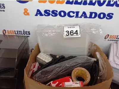 LOTE 364 - 01 LOTE C/DIVERSOS MATERIAIS P/ESCRITÓRIO. (NO ESTADO) ATENÇÃO! FAZER A VISITAÇÃO ANTES DE ARREMATAR, NÃO SABEMOS SE FUNCIONA. LEILÃO NÃO TEM GARANTIA E NEM DEVOLUÇÃO, SUJEITO A POSSÍVEIS AVARIAS VISÍVEIS/OCULTAS E/OU AUSÊNCIA DE COMPONENTES.