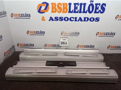 LOTE 363 - 01 LOTE COM 04 PLACAS P/PROPAGANDA. (NO ESTADO) ATENÇÃO! FAZER A VISITAÇÃO ANTES DE ARREMATAR, NÃO SABEMOS SE FUNCIONA. LEILÃO NÃO TEM GARANTIA E NEM DEVOLUÇÃO, SUJEITO A POSSÍVEIS AVARIAS VISÍVEIS/OCULTAS E/OU AUSÊNCIA DE COMPONENTES.