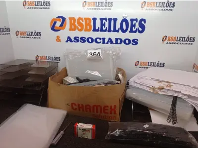 LOTE 364 - 01 LOTE C/DIVERSOS MATERIAIS P/ESCRITÓRIO. (NO ESTADO) ATENÇÃO! FAZER A VISITAÇÃO ANTES DE ARREMATAR, NÃO SABEMOS SE FUNCIONA. LEILÃO NÃO TEM GARANTIA E NEM DEVOLUÇÃO, SUJEITO A POSSÍVEIS AVARIAS VISÍVEIS/OCULTAS E/OU AUSÊNCIA DE COMPONENTES.