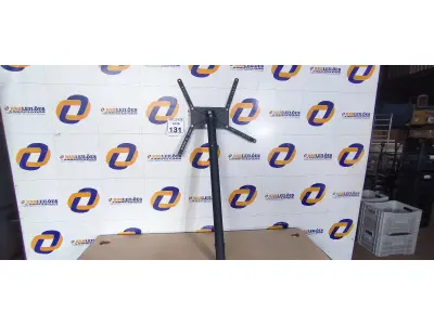 LOTE 131 - 01 SUPORTE PARA TV. (NO ESTADO) ATENÇÃO! FAZER A VISITAÇÃO ANTES DE ARREMATAR, NÃO SABEMOS SE FUNCIONA. LEILÃO NÃO TEM GARANTIA E NEM DEVOLUÇÃO, SUJEITO A POSSÍVEIS AVARIAS VISÍVEIS/OCULTAS E/OU AUSÊNCIA DE COMPONENTES.