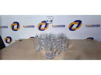 LOTE 219 - 10 CANECAS DE VIDRO PARA CHOPP. (NO ESTADO) ATENÇÃO! FAZER A VISITAÇÃO ANTES DE ARREMATAR, NÃO SABEMOS SE FUNCIONA. LEILÃO NÃO TEM GARANTIA E NEM DEVOLUÇÃO, SUJEITO A POSSÍVEIS AVARIAS VISÍVEIS/OCULTAS E/OU AUSÊNCIA DE COMPONENTES.
