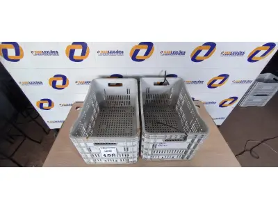 LOTE 156 - 02 CAIXAS PARA TRANSPORTE. (NO ESTADO) ATENÇÃO! FAZER A VISITAÇÃO ANTES DE ARREMATAR, NÃO SABEMOS SE FUNCIONA. LEILÃO NÃO TEM GARANTIA E NEM DEVOLUÇÃO, SUJEITO A POSSÍVEIS AVARIAS VISÍVEIS/OCULTAS E/OU AUSÊNCIA DE COMPONENTES.