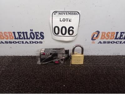 LOTE 006 - 02 CADEADOS DE LATÃO MARCA PADO (NOVO). (NO ESTADO) ATENÇÃO! FAZER A VISITAÇÃO ANTES DE ARREMATAR, NÃO SABEMOS SE FUNCIONA. LEILÃO NÃO TEM GARANTIA E NEM DEVOLUÇÃO, SUJEITO A POSSÍVEIS AVARIAS VISÍVEIS/OCULTAS E/OU AUSÊNCIA DE COMPONENTES.
