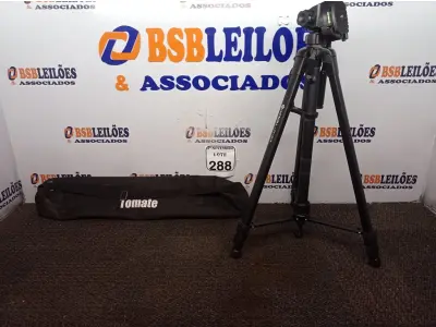LOTE 288 - 01 TRIPÉ P/ CÂMERA FOTOGRÁFICA MARCA TOMATE. (NO ESTADO) ATENÇÃO! FAZER A VISITAÇÃO ANTES DE ARREMATAR, NÃO SABEMOS SE FUNCIONA. LEILÃO NÃO TEM GARANTIA E NEM DEVOLUÇÃO, SUJEITO A POSSÍVEIS AVARIAS VISÍVEIS/OCULTAS E/OU AUSÊNCIA DE COMPONENTES.