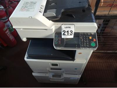 LOTE 213 - 01 COPIADORA MULTIFUNCIONAL MARCA KYOCERA MODELO ECOSYR FS-6525MFP. (NO ESTADO) ATENÇÃO! FAZER A VISITAÇÃO ANTES DE ARREMATAR, NÃO SABEMOS SE FUNCIONA. LEILÃO NÃO TEM GARANTIA E NEM DEVOLUÇÃO, SUJEITO A POSSÍVEIS AVARIAS VISÍVEIS/OCULTAS E/OU AUSÊNCIA DE COMPONENTES.