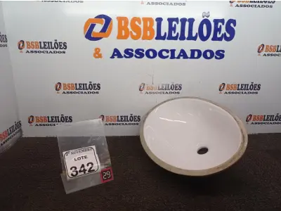 LOTE 342 - 01 CUBA OVAL NA COR BRANCA(NOVO). (NO ESTADO) ATENÇÃO! FAZER A VISITAÇÃO ANTES DE ARREMATAR, NÃO SABEMOS SE FUNCIONA. LEILÃO NÃO TEM GARANTIA E NEM DEVOLUÇÃO, SUJEITO A POSSÍVEIS AVARIAS VISÍVEIS/OCULTAS E/OU AUSÊNCIA DE COMPONENTES.