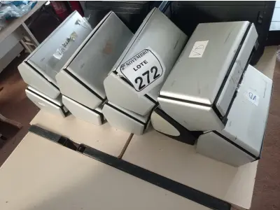LOTE 272 - 09 SCANNER’S MARCA FUJITSU. (NO ESTADO) ATENÇÃO! FAZER A VISITAÇÃO ANTES DE ARREMATAR, NÃO SABEMOS SE FUNCIONA. LEILÃO NÃO TEM GARANTIA E NEM DEVOLUÇÃO, SUJEITO A POSSÍVEIS AVARIAS VISÍVEIS/OCULTAS E/OU AUSÊNCIA DE COMPONENTES.