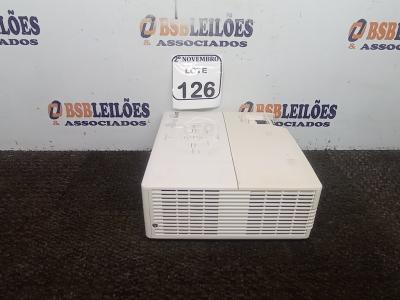 LOTE 126 - 01 PROJETOR MARCA SANYO DE 220V. (NO ESTADO) ATENÇÃO! FAZER A VISITAÇÃO ANTES DE ARREMATAR, NÃO SABEMOS SE FUNCIONA. LEILÃO NÃO TEM GARANTIA E NEM DEVOLUÇÃO, SUJEITO A POSSÍVEIS AVARIAS VISÍVEIS/OCULTAS E/OU AUSÊNCIA DE COMPONENTES.