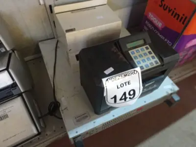 LOTE 149 - 01 ESTABILIZADOR, 02 PROTOCOLADORAS DE DOCUMENTO. (NO ESTADO) ATENÇÃO! FAZER A VISITAÇÃO ANTES DE ARREMATAR, NÃO SABEMOS SE FUNCIONA. LEILÃO NÃO TEM GARANTIA E NEM DEVOLUÇÃO, SUJEITO A POSSÍVEIS AVARIAS VISÍVEIS/OCULTAS E/OU AUSÊNCIA DE COMPONENTES.