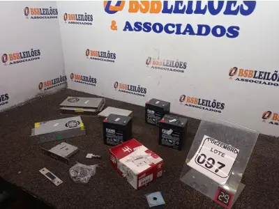 LOTE 096 - 01 ROTEADOR, 01 MOTOR ELÉTRICO, LÂMPADAS E MATERIAIS DIVERSOS. (NO ESTADO) ATENÇÃO! FAZER A VISITAÇÃO ANTES DE ARREMATAR, NÃO SABEMOS SE FUNCIONA. LEILÃO NÃO TEM GARANTIA E NEM DEVOLUÇÃO, SUJEITO A POSSÍVEIS AVARIAS VISÍVEIS/OCULTAS E/OU AUSÊNCIA DE COMPONENTES.