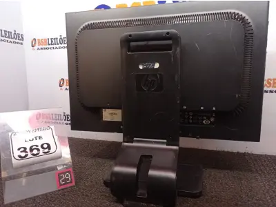 LOTE 369 - 01 MONITOR MARCA HP 22” P/RETIRADA DE PEÇAS. (NO ESTADO) ATENÇÃO! FAZER A VISITAÇÃO ANTES DE ARREMATAR, NÃO SABEMOS SE FUNCIONA. LEILÃO NÃO TEM GARANTIA E NEM DEVOLUÇÃO, SUJEITO A POSSÍVEIS AVARIAS VISÍVEIS/OCULTAS E/OU AUSÊNCIA DE COMPONENTES.