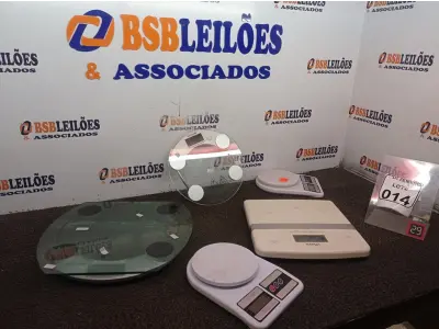 LOTE 014 - 05 BALANÇAS MARCAS E MODELOS DIVERSOS. (NO ESTADO) ATENÇÃO! FAZER A VISITAÇÃO ANTES DE ARREMATAR, NÃO SABEMOS SE FUNCIONA. LEILÃO NÃO TEM GARANTIA E NEM DEVOLUÇÃO, SUJEITO A POSSÍVEIS AVARIAS VISÍVEIS/OCULTAS E/OU AUSÊNCIA DE COMPONENTES.