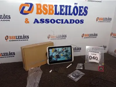 LOTE 040 - 01 TABLET MARCA INTEL. (NO ESTADO) ATENÇÃO! FAZER A VISITAÇÃO ANTES DE ARREMATAR, NÃO SABEMOS SE FUNCIONA. LEILÃO NÃO TEM GARANTIA E NEM DEVOLUÇÃO, SUJEITO A POSSÍVEIS AVARIAS VISÍVEIS/OCULTAS E/OU AUSÊNCIA DE COMPONENTES.