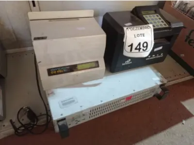 LOTE 149 - 01 ESTABILIZADOR, 02 PROTOCOLADORAS DE DOCUMENTO. (NO ESTADO) ATENÇÃO! FAZER A VISITAÇÃO ANTES DE ARREMATAR, NÃO SABEMOS SE FUNCIONA. LEILÃO NÃO TEM GARANTIA E NEM DEVOLUÇÃO, SUJEITO A POSSÍVEIS AVARIAS VISÍVEIS/OCULTAS E/OU AUSÊNCIA DE COMPONENTES.