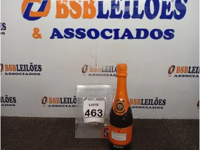 LOTE 463 - 01 GARRAFA DE ESPUMANTE SPERONE PROSECCO BRUT 75 CL LACRADO. (NO ESTADO) ATENÇÃO! FAZER A VISITAÇÃO ANTES DE ARREMATAR, NÃO SABEMOS SE FUNCIONA. LEILÃO NÃO TEM GARANTIA E NEM DEVOLUÇÃO, SUJEITO A POSSÍVEIS AVARIAS VISÍVEIS/OCULTAS E/OU AUSÊNCIA DE COMPONENTES.