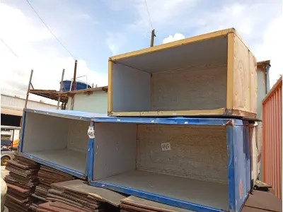 LOTE 445 - 05 CAIXAS DE FREEZER S/TAMPA. (NO ESTADO) ATENÇÃO! FAZER A VISITAÇÃO ANTES DE ARREMATAR, NÃO SABEMOS SE FUNCIONA. LEILÃO NÃO TEM GARANTIA E NEM DEVOLUÇÃO, SUJEITO A POSSÍVEIS AVARIAS VISÍVEIS/OCULTAS E/OU AUSÊNCIA DE COMPONENTES.