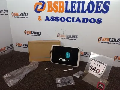 LOTE 040 - 01 TABLET MARCA INTEL. (NO ESTADO) ATENÇÃO! FAZER A VISITAÇÃO ANTES DE ARREMATAR, NÃO SABEMOS SE FUNCIONA. LEILÃO NÃO TEM GARANTIA E NEM DEVOLUÇÃO, SUJEITO A POSSÍVEIS AVARIAS VISÍVEIS/OCULTAS E/OU AUSÊNCIA DE COMPONENTES.