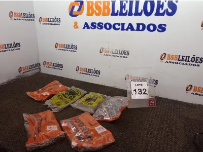 LOTE 132 - 6KG DE PREGOS MARCAS E MODELOS DIVERSOS. (NO ESTADO) ATENÇÃO! FAZER A VISITAÇÃO ANTES DE ARREMATAR, NÃO SABEMOS SE FUNCIONA. LEILÃO NÃO TEM GARANTIA E NEM DEVOLUÇÃO, SUJEITO A POSSÍVEIS AVARIAS VISÍVEIS/OCULTAS E/OU AUSÊNCIA DE COMPONENTES.