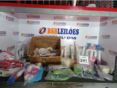LOTE 241 - 01 LOTE C/VÁRIOS SIFÕES, LÂMPADAS E MATERIAIS DIVERSOS. (NO ESTADO) ATENÇÃO! FAZER A VISITAÇÃO ANTES DE ARREMATAR, NÃO SABEMOS SE FUNCIONA. LEILÃO NÃO TEM GARANTIA E NEM DEVOLUÇÃO, SUJEITO A POSSÍVEIS AVARIAS VISÍVEIS/OCULTAS E/OU AUSÊNCIA DE COMPONENTES.