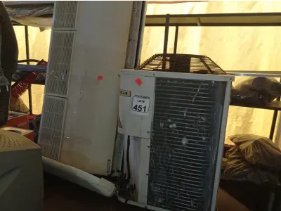 LOTE 451 - 01 CONDENSADORA E 01 EVAPORADORA MARCA HITACHI. (NO ESTADO) ATENÇÃO! FAZER A VISITAÇÃO ANTES DE ARREMATAR, NÃO SABEMOS SE FUNCIONA. LEILÃO NÃO TEM GARANTIA E NEM DEVOLUÇÃO, SUJEITO A POSSÍVEIS AVARIAS VISÍVEIS/OCULTAS E/OU AUSÊNCIA DE COMPONENTES.