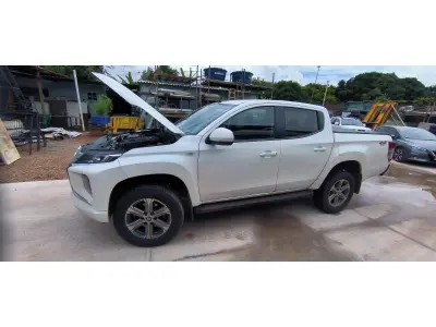 LOTE 001 - 01 MMC/TRITON SPORT GLS AUTOMATICA, COR BRANCA, DIESEL , ANO 2022/2023, 120.000 KM RODADOS (ZERADA) (NO ESTADO)