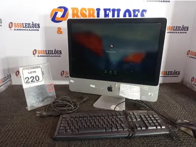 LOTE 220 - 01 IMAC CORE2 DUO, 2GB RAM, HD 250GB C/TECLADO E MOUSE. (NO ESTADO) ATENÇÃO! FAZER A VISITAÇÃO ANTES DE ARREMATAR, NÃO SABEMOS SE FUNCIONA. LEILÃO NÃO TEM GARANTIA E NEM DEVOLUÇÃO, SUJEITO A POSSÍVEIS AVARIAS VISÍVEIS/OCULTAS E/OU AUSÊNCIA DE COMPONENTES.