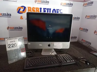 LOTE 220 - 01 IMAC CORE2 DUO, 2GB RAM, HD 250GB C/TECLADO E MOUSE. (NO ESTADO) ATENÇÃO! FAZER A VISITAÇÃO ANTES DE ARREMATAR, NÃO SABEMOS SE FUNCIONA. LEILÃO NÃO TEM GARANTIA E NEM DEVOLUÇÃO, SUJEITO A POSSÍVEIS AVARIAS VISÍVEIS/OCULTAS E/OU AUSÊNCIA DE COMPONENTES.